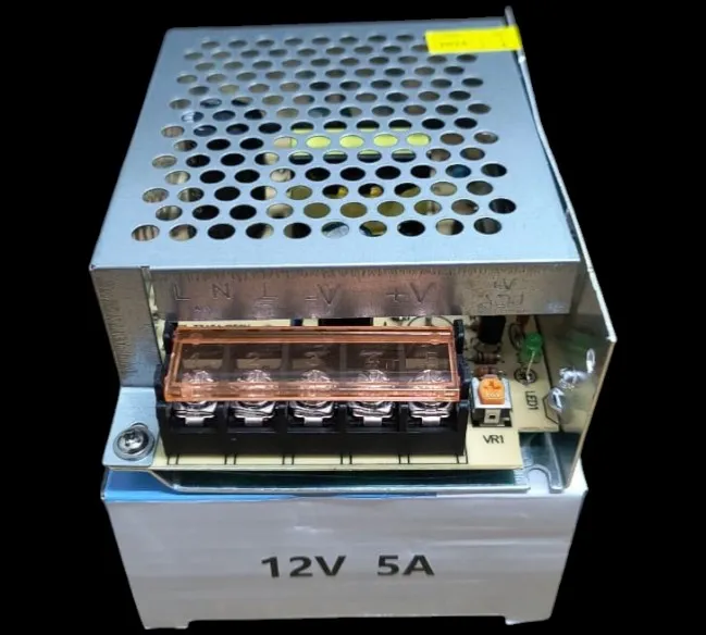[12V 5A] Fuente Metalica 12V 5A